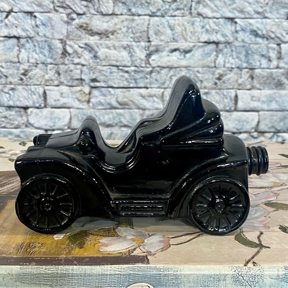 Avon Vintage 5oz. Aftershave Decanter Glass Car Shape Novelty Item